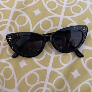 Vintage Cat Eye Sunglasses